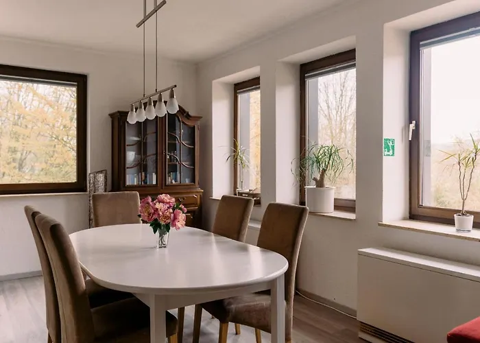 Semesterbostad Oveney *